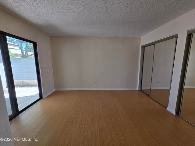 1603 CHALLENGER Court W 1603, Jacksonville, FL 32233