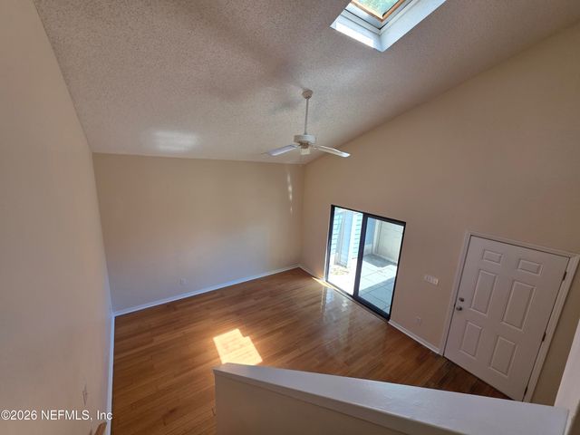 1603 CHALLENGER Court W 1603, Jacksonville, FL 32233