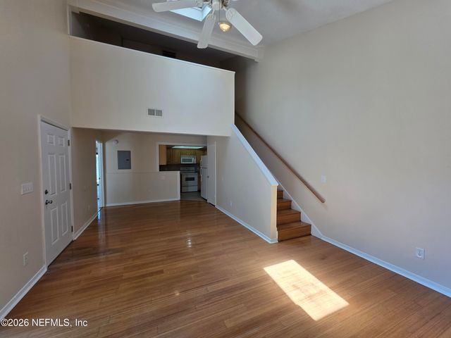 1603 CHALLENGER Court W 1603, Jacksonville, FL 32233