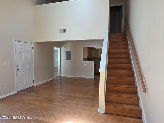 1603 CHALLENGER Court W 1603, Jacksonville, FL 32233