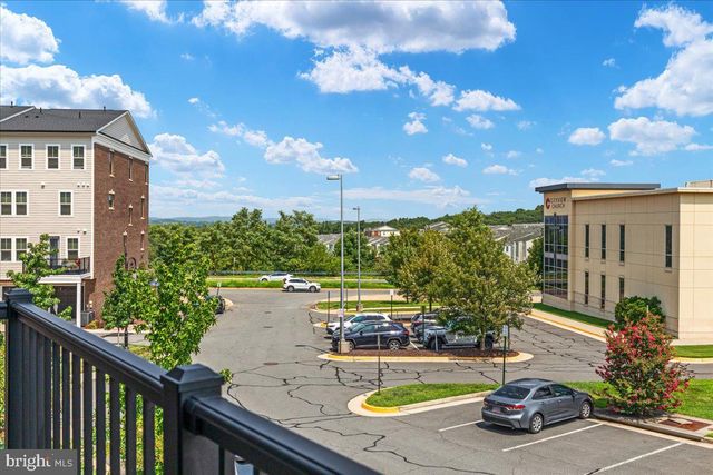 42619 NUBBINS TER, Ashburn, VA 20147