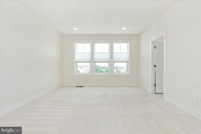 42619 NUBBINS TER, Ashburn, VA 20147