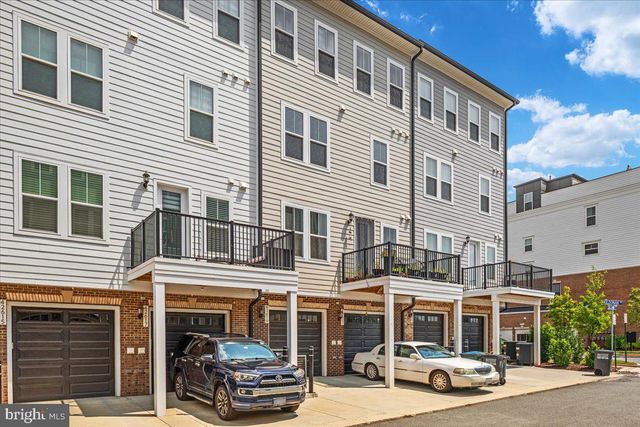 42619 NUBBINS TER, Ashburn, VA 20147