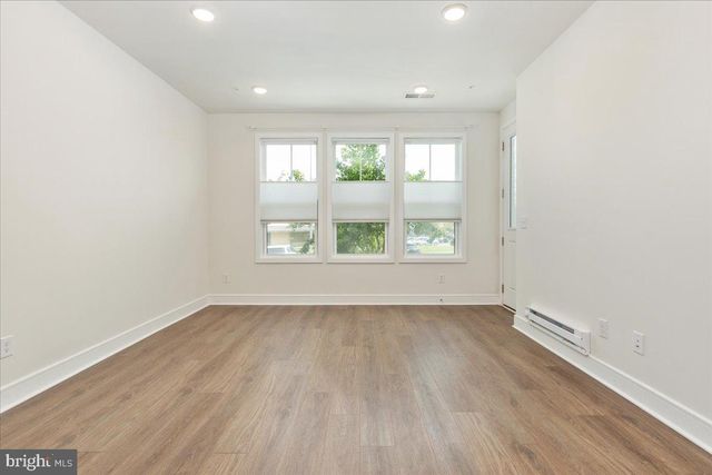 42619 NUBBINS TER, Ashburn, VA 20147