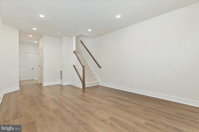 42619 NUBBINS TER, Ashburn, VA 20147