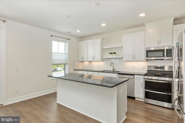 42619 NUBBINS TER, Ashburn, VA 20147