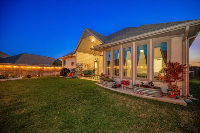 1502 Munson Valley Road, Richmond, TX 77406