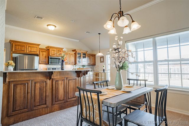 13009 E 133rd Place N, Collinsville, OK 74021