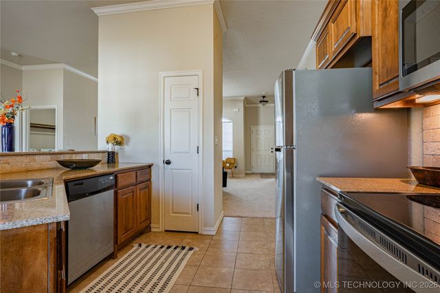 13009 E 133rd Place N, Collinsville, OK 74021