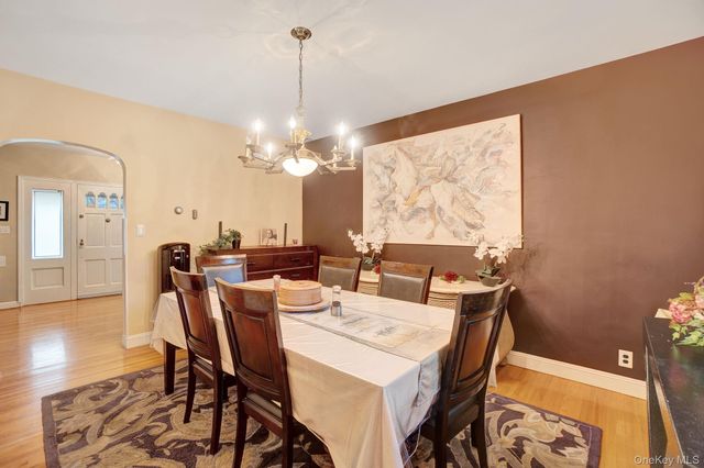 757 Bixby Drive, Baldwin, NY 11510