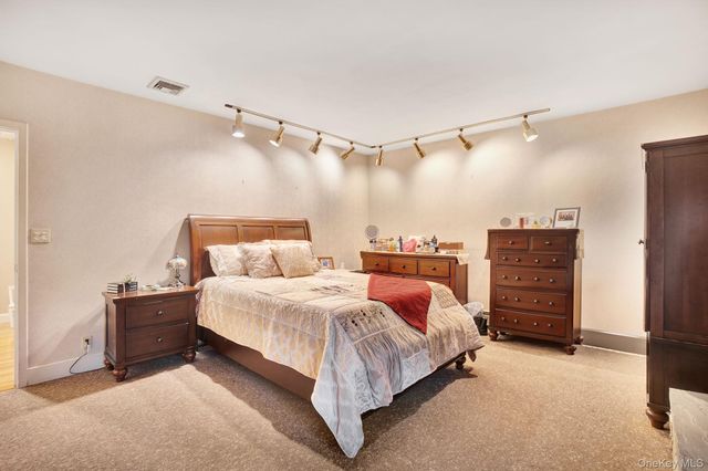 757 Bixby Drive, Baldwin, NY 11510