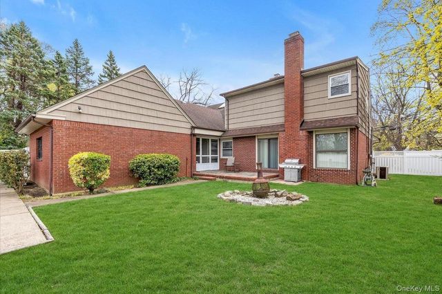 757 Bixby Drive, Baldwin, NY 11510