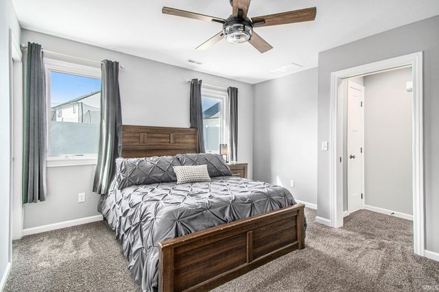 217 W Longfellow Boulevard, Columbia City, IN 46725