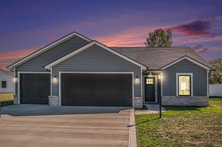 217 W Longfellow Boulevard, Columbia City, IN 46725