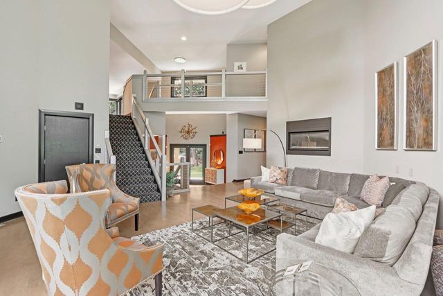 N1W31286 Hickory Hollow COURT, Delafield, WI 53018