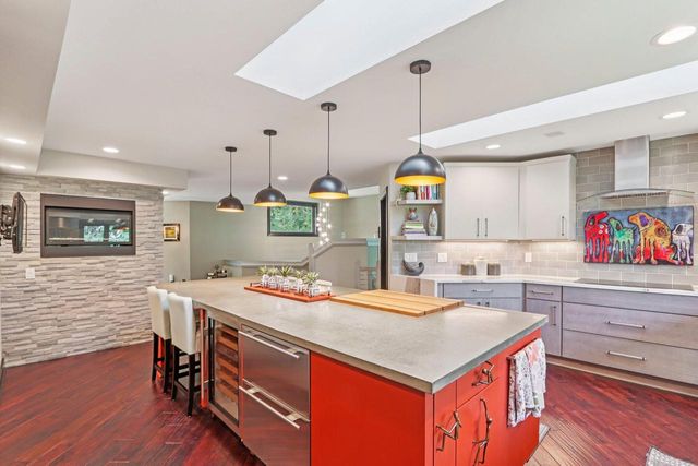 N1W31286 Hickory Hollow COURT, Delafield, WI 53018