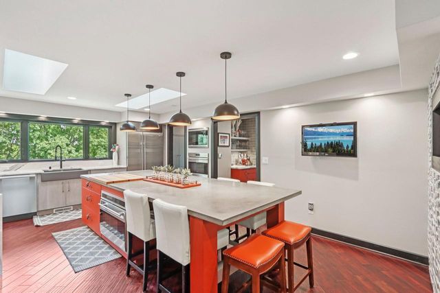 N1W31286 Hickory Hollow COURT, Delafield, WI 53018