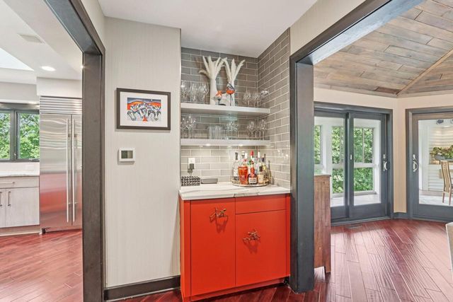 N1W31286 Hickory Hollow COURT, Delafield, WI 53018