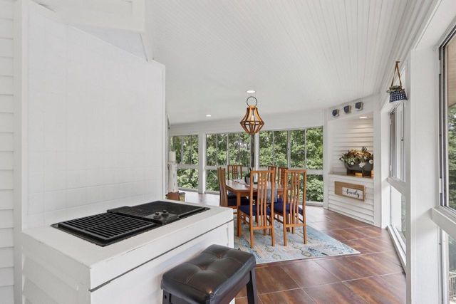 N1W31286 Hickory Hollow COURT, Delafield, WI 53018