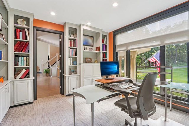 N1W31286 Hickory Hollow COURT, Delafield, WI 53018