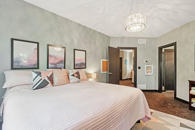 N1W31286 Hickory Hollow COURT, Delafield, WI 53018