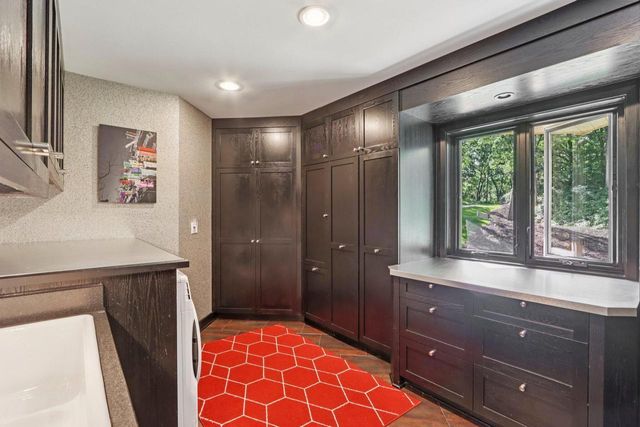 N1W31286 Hickory Hollow COURT, Delafield, WI 53018