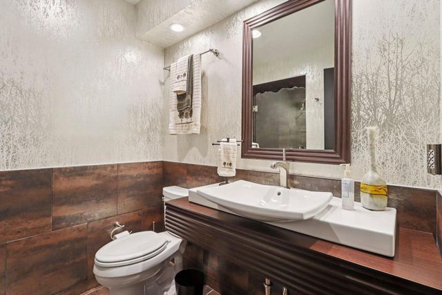 N1W31286 Hickory Hollow COURT, Delafield, WI 53018