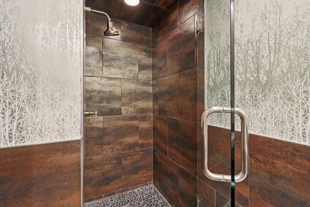 N1W31286 Hickory Hollow COURT, Delafield, WI 53018