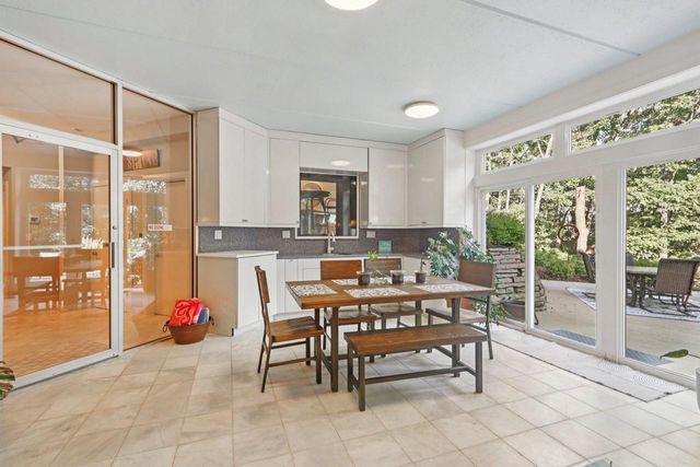 N1W31286 Hickory Hollow COURT, Delafield, WI 53018