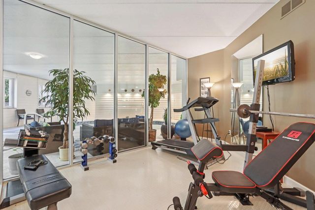 N1W31286 Hickory Hollow COURT, Delafield, WI 53018