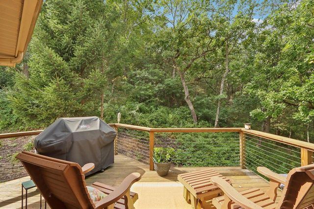 N1W31286 Hickory Hollow COURT, Delafield, WI 53018