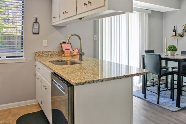 1026 N Green DR, Newport News, VA 23602