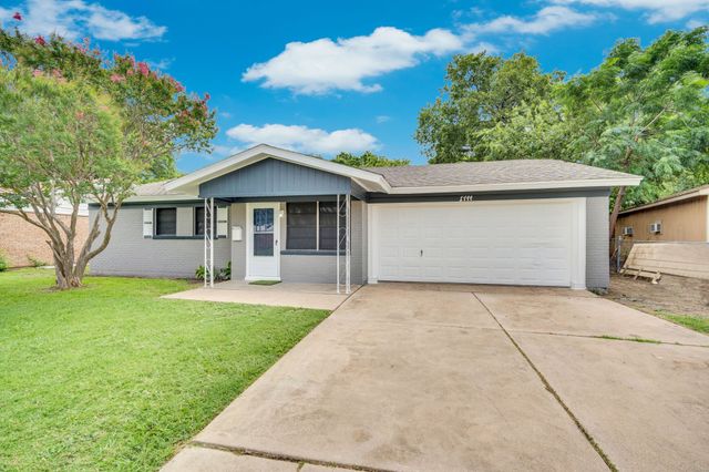 1744 Gill Street, Blue Mound, TX 76131