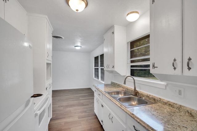 1744 Gill Street, Blue Mound, TX 76131