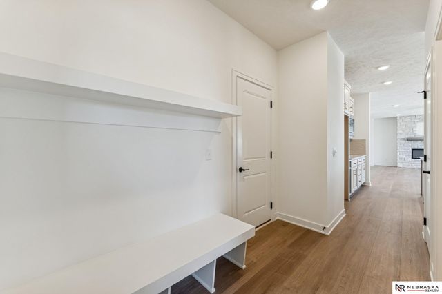 12410 S 89th Avenue, Papillion, NE 68046