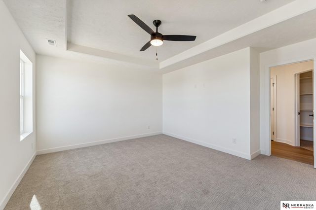 12410 S 89th Avenue, Papillion, NE 68046