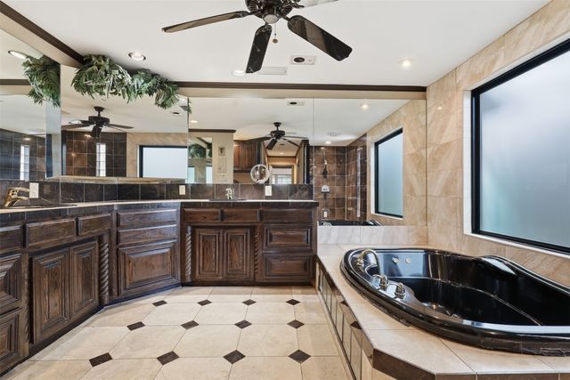 4004 Angus Drive, Fort Worth, TX 76116