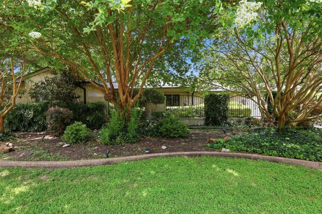 4004 Angus Drive, Fort Worth, TX 76116