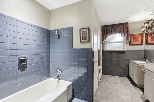 4004 Angus Drive, Fort Worth, TX 76116