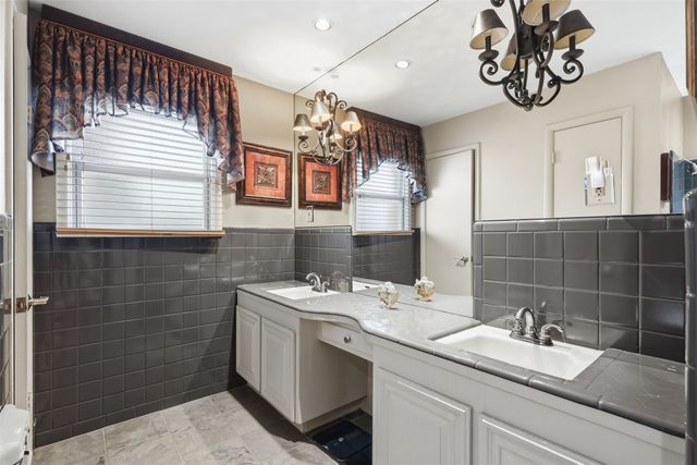 4004 Angus Drive, Fort Worth, TX 76116