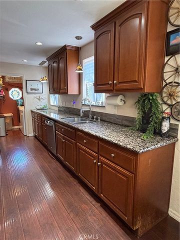 20733 Claretta, Lakewood, CA 90715