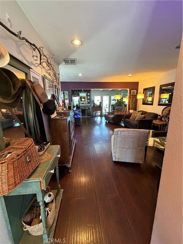 20733 Claretta, Lakewood, CA 90715