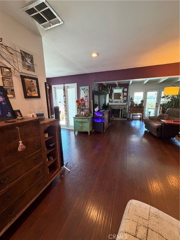 20733 Claretta, Lakewood, CA 90715
