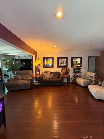 20733 Claretta, Lakewood, CA 90715