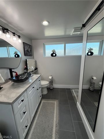 20733 Claretta, Lakewood, CA 90715