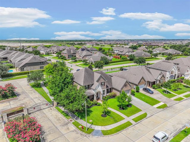 2424 Prairie Mist Lane, Friendswood, TX 77546