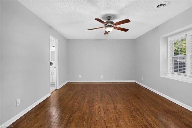 5005 Tower Road C, Greensboro, NC 27410