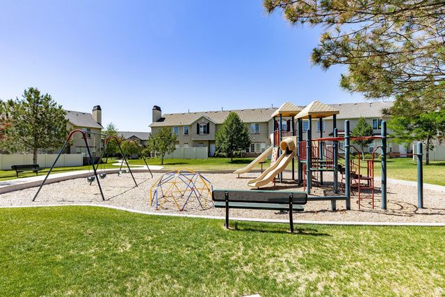 2671 W HOLLISTER RD, Riverton, UT 84065