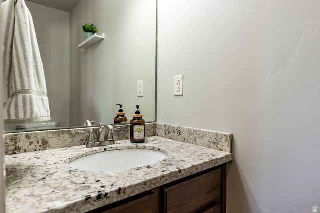 2671 W HOLLISTER RD, Riverton, UT 84065