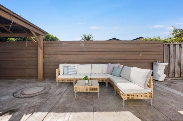 320 Manzanita Court, Milpitas, CA 95035